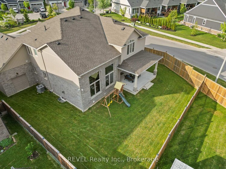 9232 Shoveller Drive, Niagara Falls, ON, 219 - Forestview