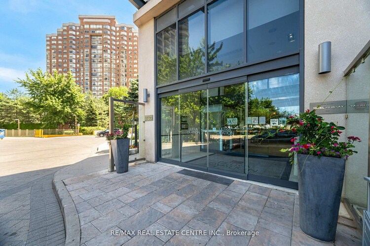 330 Burnhamthorpe Road, Mississauga, ON, City Centre