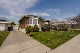 848 Upper Wellington Street, Hamilton, ON , MLS #X12135839 , Image - 1