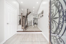 102 Chalkfarm Crescent, Peel, ON , MLS #W12104751 , Image - 1