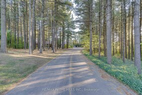 41 Pine Ridge Road, Wellington, ON