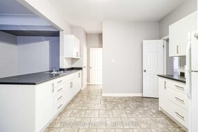 169 East Avenue S, Hamilton, ON
