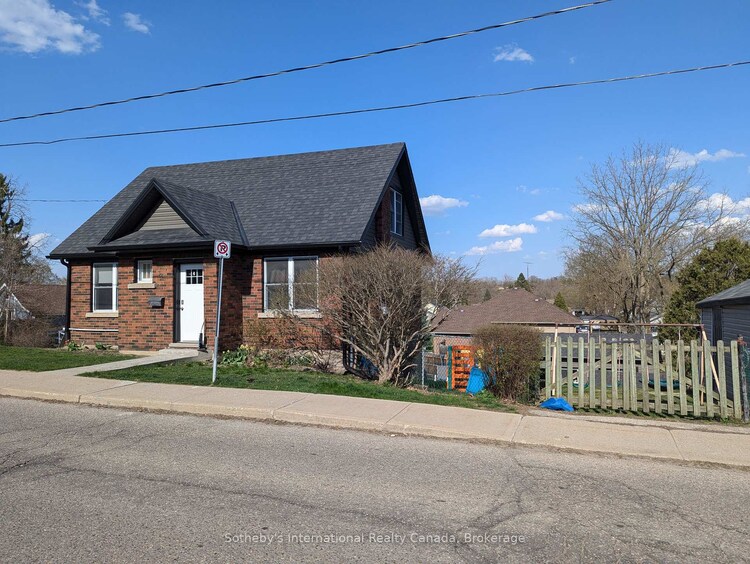 38 Washington Street, Brant, ON, Paris