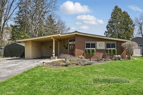 31 Taylor Crescent, Hamilton, ON , MLS #X12107100 , Image - 1