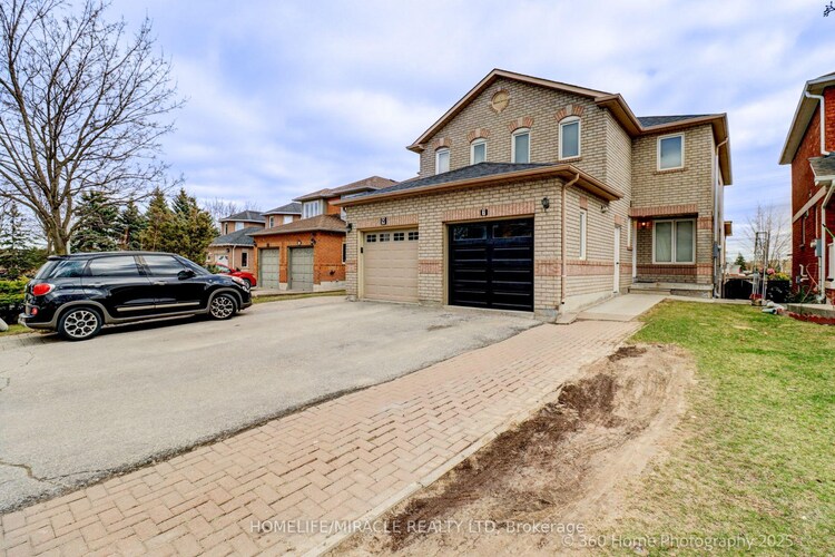 7 Creekwood Court, Vaughan, ON, West Woodbridge