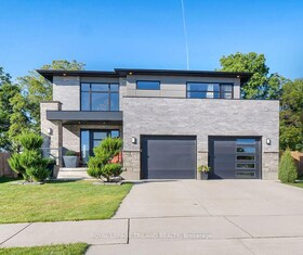 2438 RED THORNE Crescent, Middlesex, ON , MLS #X12107524 , Image - 1
