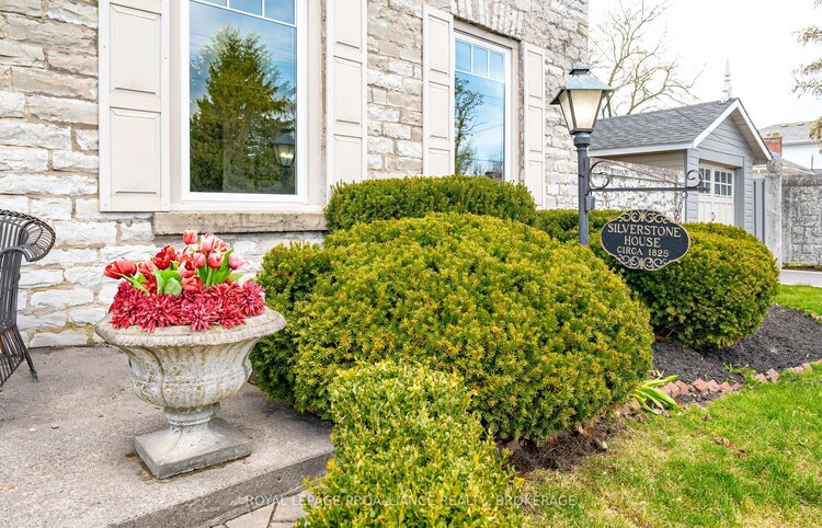 1863 Sydenham Road, Kingston, ON, 44 - City North of 401