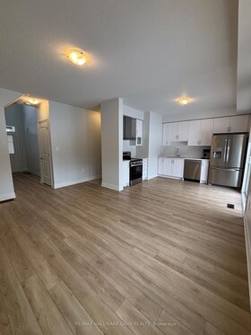 59 Bank Street, Simcoe, ON , MLS #N12107805 , Image - 1