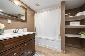 12 Sunset Avenue, Lambton, ON