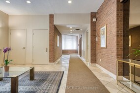 135 George Street S, Toronto, ON