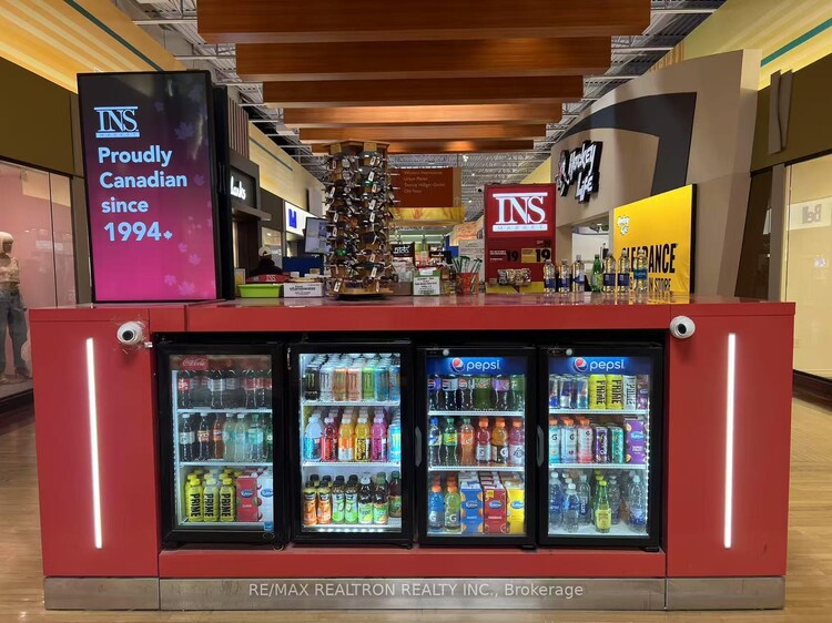 1 Bass Pro Mills Dr N Drive, Vaughan, ON, Vellore Village