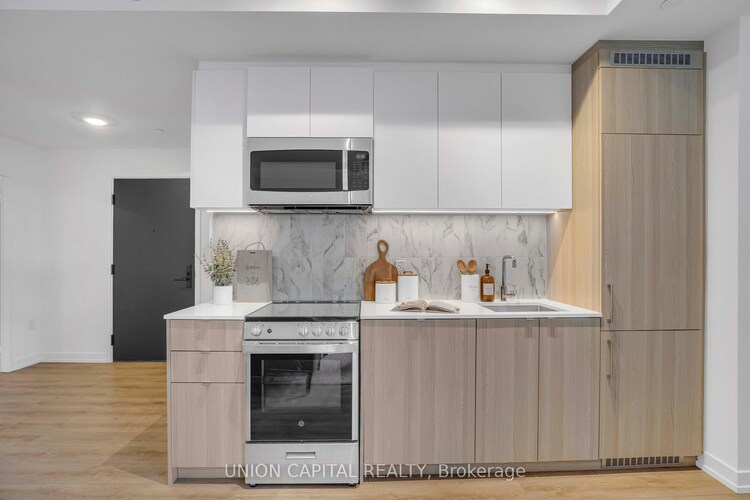 500 Dupont Street, Toronto, ON, Annex