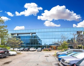 260 Town Centre Boulevard, York, ON , MLS #N12108795 , Image - 1