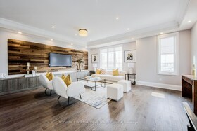 21 Sir Frederick Bantin Way, York, ON , MLS #N12108777 , Image - 1