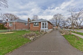 11 Helsby Crescent, Toronto, ON