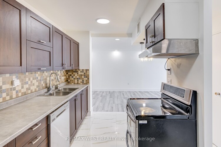 390 Dixon Road, Toronto, ON, Kingsview Village-The Westway