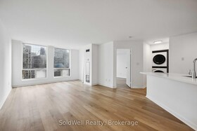 25 Grenville Street, Toronto, ON , MLS #C12109264 , Image - 1