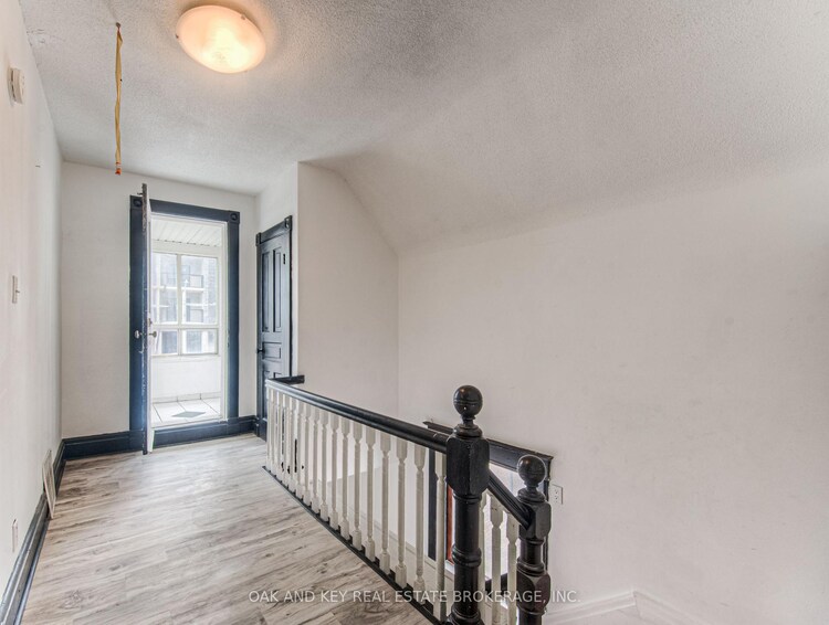 496 King Street E, Kitchener, ON, 