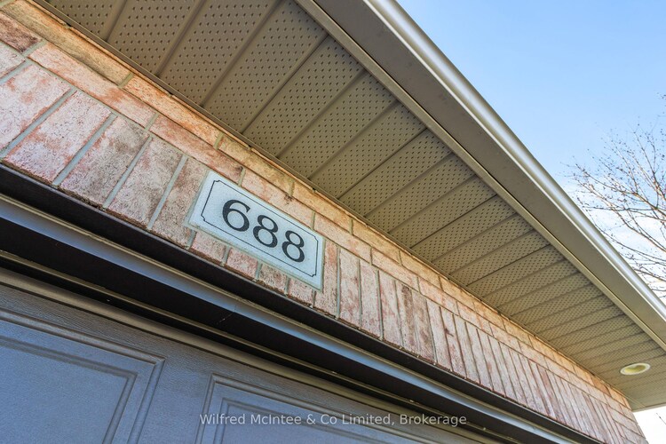 688 22nd Avenue, Hanover, ON, Hanover