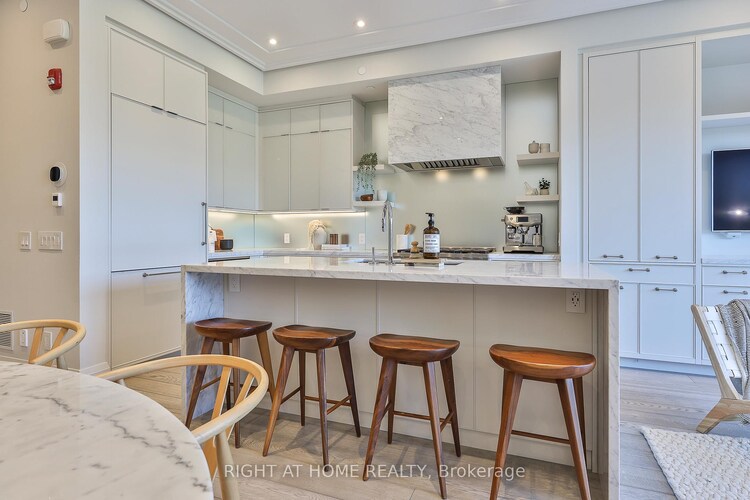 363 Avenue Road, Toronto, ON, Yonge-St. Clair