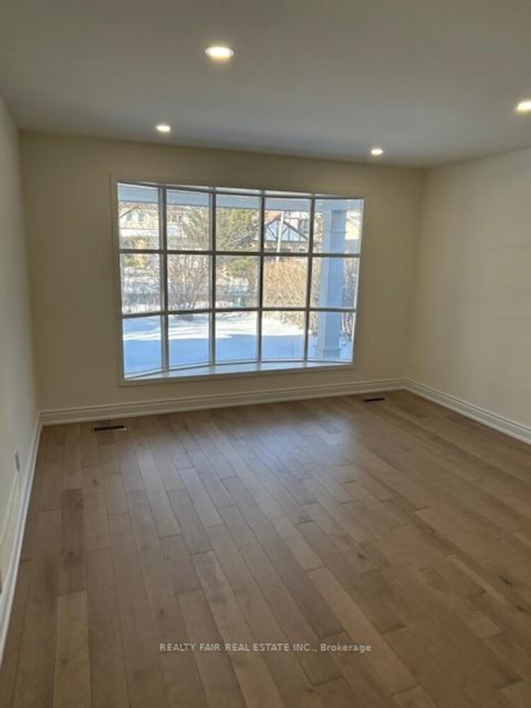 7 Whitehorn Crescent, Toronto, ON, Don Valley Village