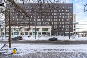 195 Hunter Street E, Peterborough, ON , MLS #X12109598 , Image - 1