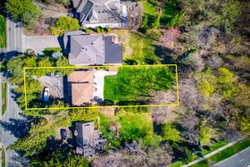 494 Chartwell Road, Halton, ON , MLS #W12109804 , Image - 1