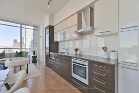 770 Bay Street, Toronto, ON , MLS #C12110384 , Image - 1