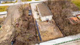 142 Kendall Street, Lambton, ON , MLS #X12110341 , Image - 1