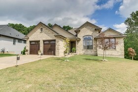 2129 Lockwood Crescent E, Middlesex, ON , MLS #X12110941 , Image - 1