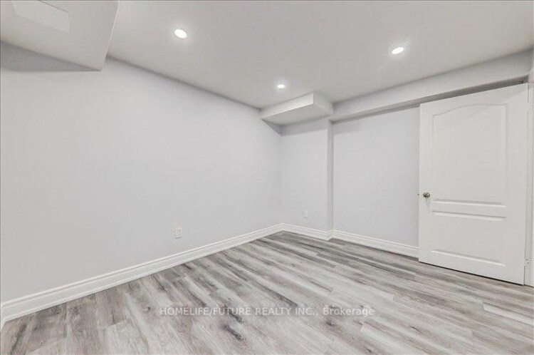 84 Darren Avenue, Whitby, ON, Rolling Acres