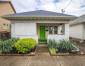 170 Niagara Street W, Niagara, ON , MLS #X12505730 , Image - 1