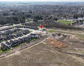 144 Hooper Street, Perth, ON , MLS #X12111999 , Image - 1