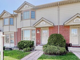70 Chapman Court, Middlesex, ON , MLS #X12112091 , Image - 1