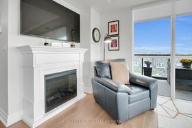 260 Villagewalk Boulevard, Middlesex, ON , MLS #X12111958 , Image - 1
