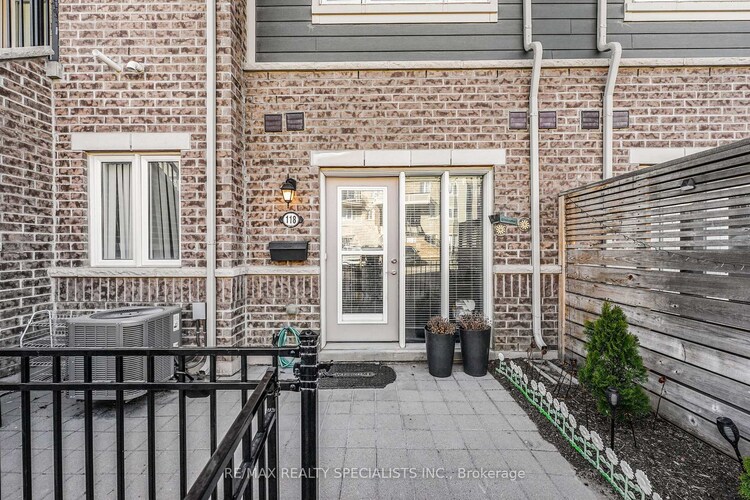 250 Sunny Meadow Boulevard, Brampton, ON, Sandringham-Wellington