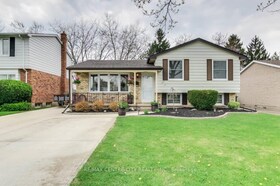 95 LAWRENCE Avenue, Elgin, ON , MLS #X12112249 , Image - 1