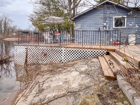 16F Macdonald Crescent, Hastings, ON