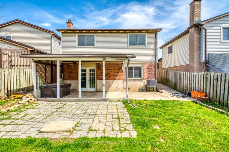 11 Drakes Drive, Hamilton, ON, Stoney Creek