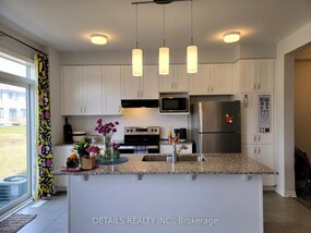 555 Arosa Way, Ottawa, ON
