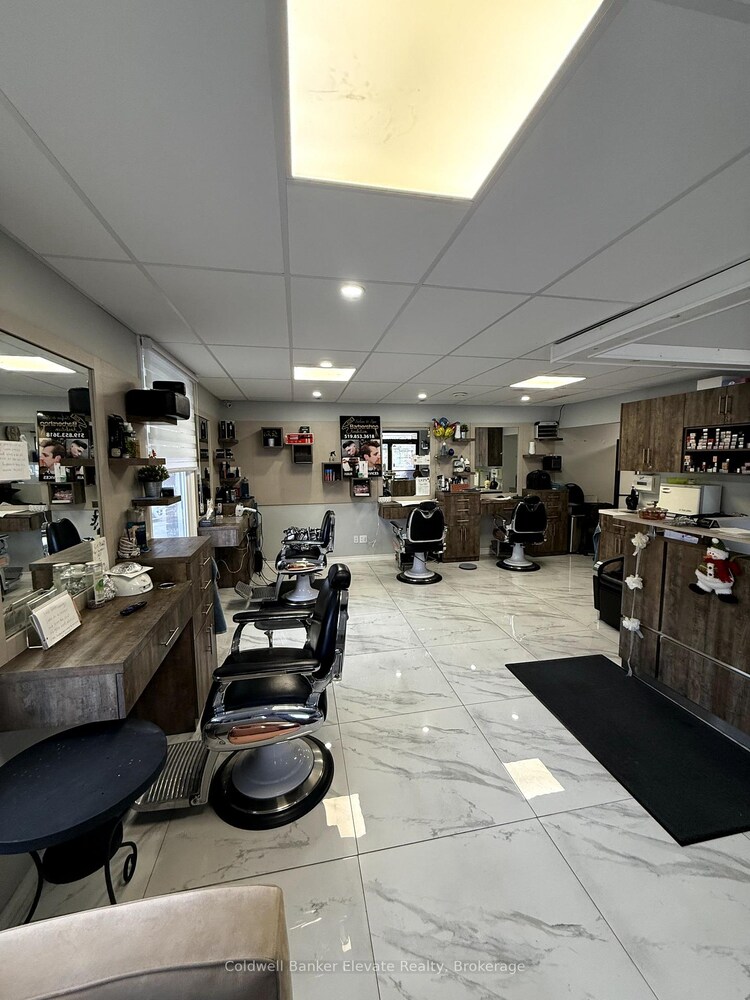 103 Main Street N, Halton Hills, ON, 1045 - AC Acton