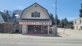52 Sykes Street S, Grey County, ON , MLS #X12113314 , Image - 1