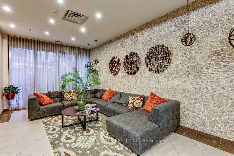 760 Sheppard Avenue W, Toronto, ON, Clanton Park