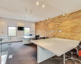 71 Victoria Street W, Simcoe, ON , MLS #N13817908 , Image - 1