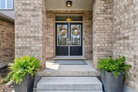 1833 Jubilee Drive, Middlesex, ON , MLS #X12113557 , Image - 1
