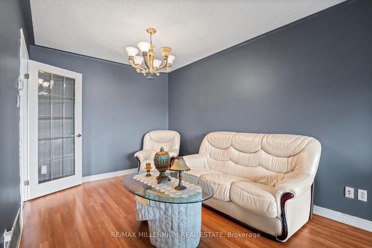 4 Martindale Crescent, Brampton, ON, Brampton West