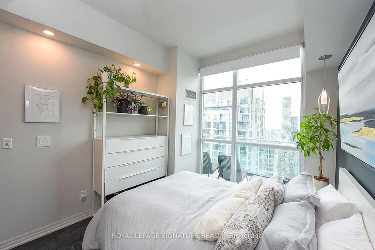 223 Webb Drive, Mississauga, ON, City Centre