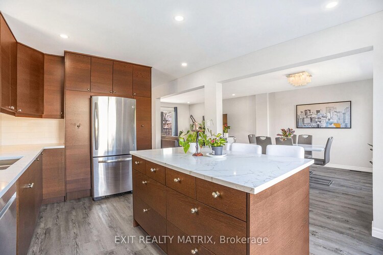 697 Levac Drive, Orleans - Cumberland and Area, ON, 1105 - Fallingbrook/Pineridge