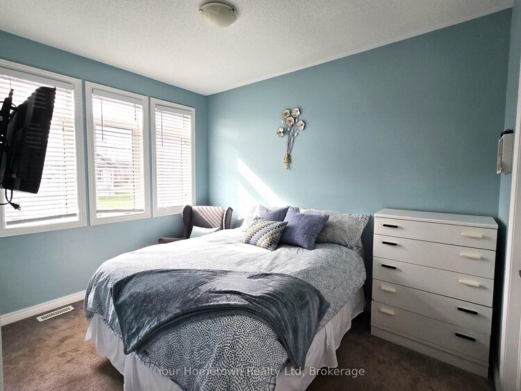 28 Middleton Avenue, Centre Wellington, ON, Fergus