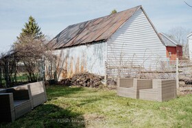 444 Victoria Street, Leeds and Grenvi, ON , MLS #X12114171 , Image - 1